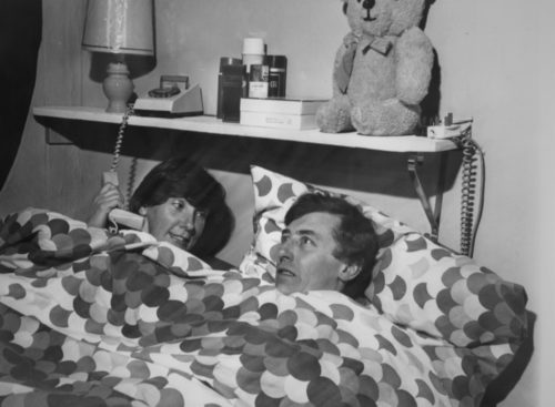 Jenni Rushton as Kate and Ian Mitchell as Malcolm
