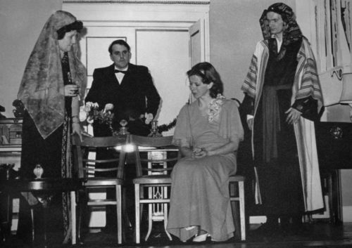 L/R Barbara Singleton (Beatrice Lacy), Jim Howson, The Estate Manager (Frank Crawley), Mrs De Winter (Jane Douglas) And Geoffrey Hall (Major Giles Lacy)