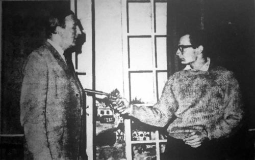 David Rodingham (Ron Dickens) shoots his brother Clive (R. Yowart)