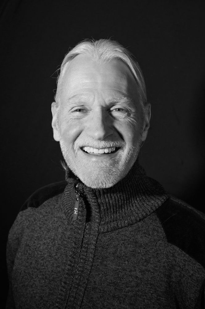Keith Martin plays COMPO
